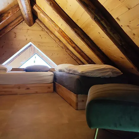 Le Petit Chalet
